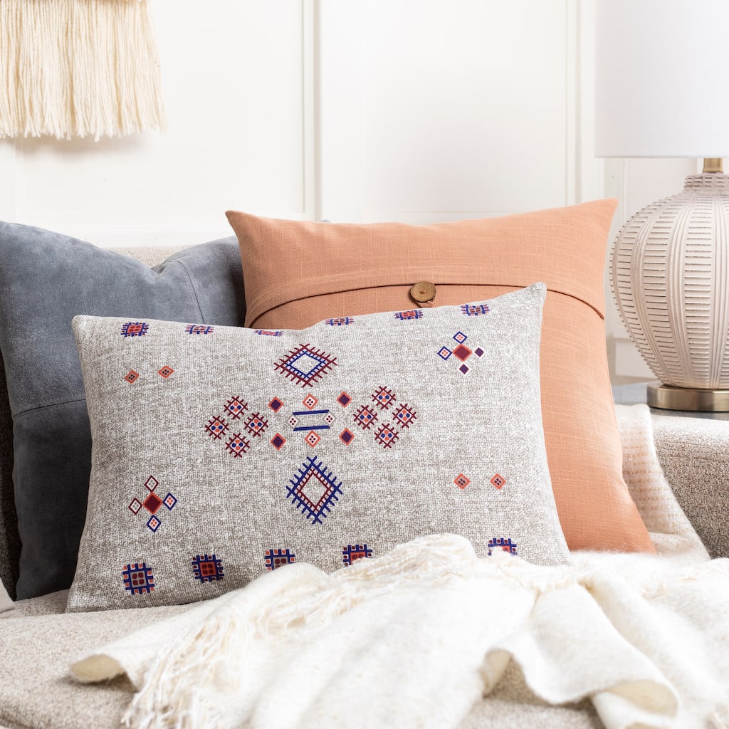 Artistic Weavers Martie Southwestern Print 13x20-inch Lumbar Throw Pillow