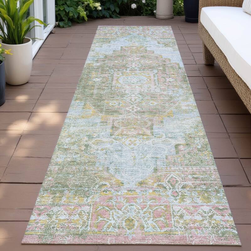 Machine Washable Indoor/Outdoor Traditional Global Chantille Rug - Green - 2'3" x 7'6"