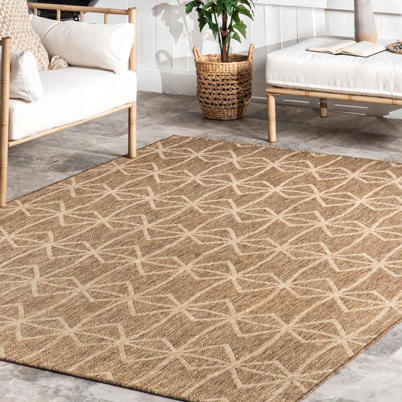 Nuloom Saunders Geometric Indoor/Outdoor Area Rug