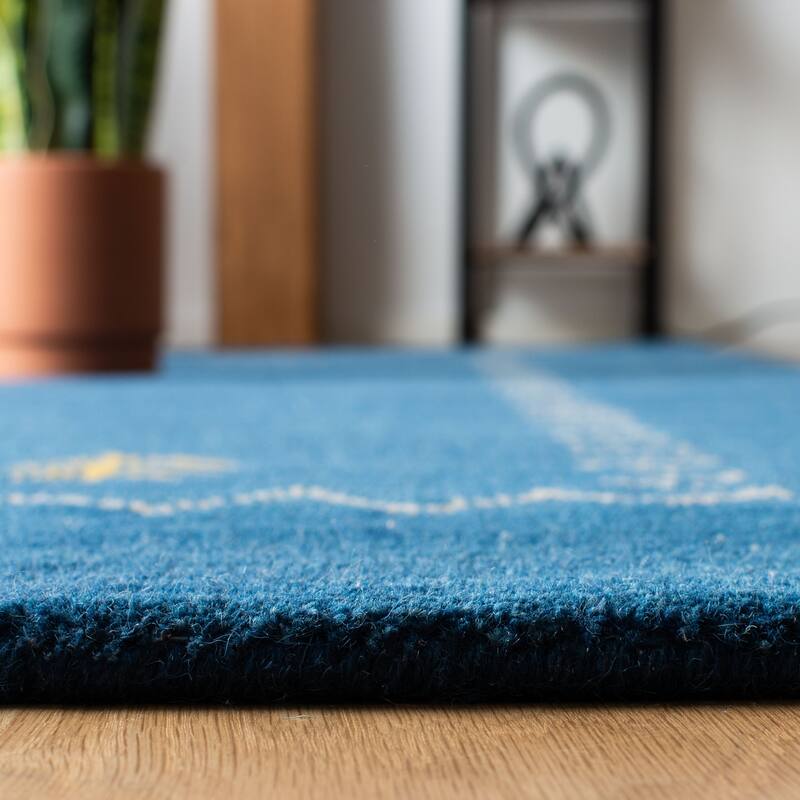 SAFAVIEH Handmade Himalaya Blue Wool Gabbeh Runner Rug