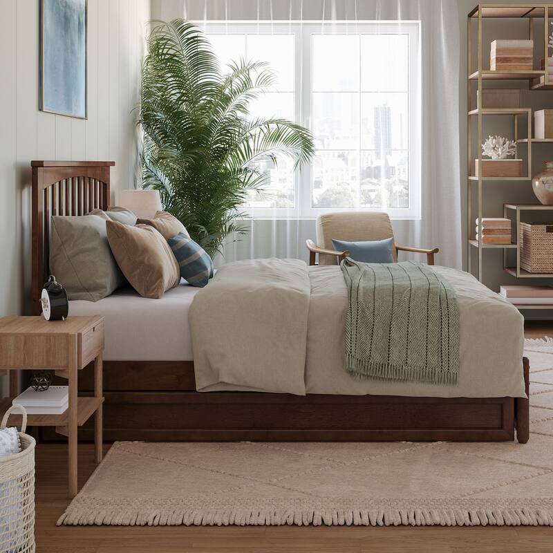 Everett Platform Bed with Panel Footboard and Twin Trundle