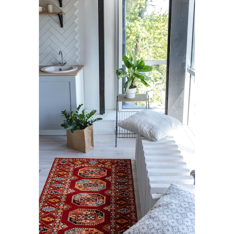 ECARPETGALLERY Hand-knotted Uzbek Ghazni Red Wool Rug - 2'7 x 5'11