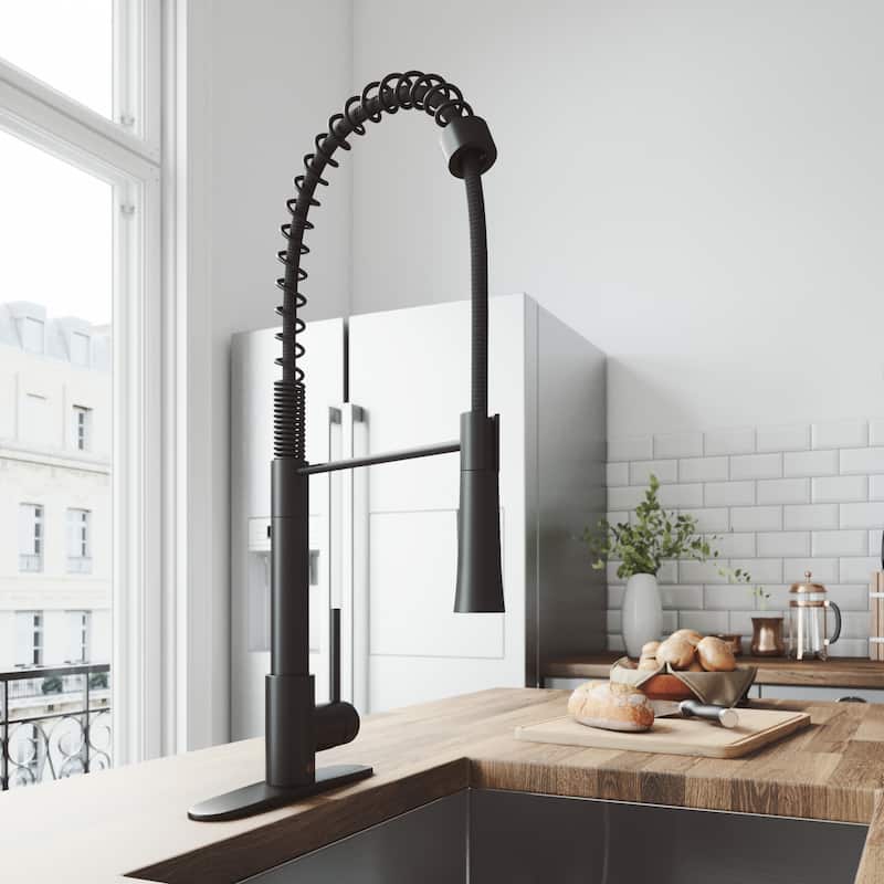 VIGO Laurelton 22" H Single Handle Pull-Down Sprayer Kitchen Faucet