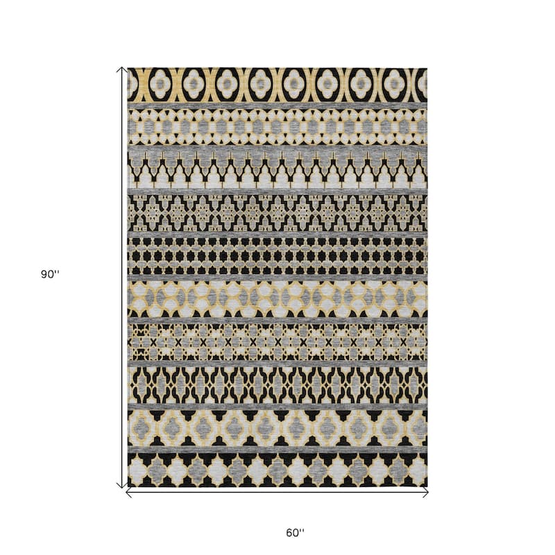 HomeRoots Quatrefoil Transitional Rectangle Outdoor Rug