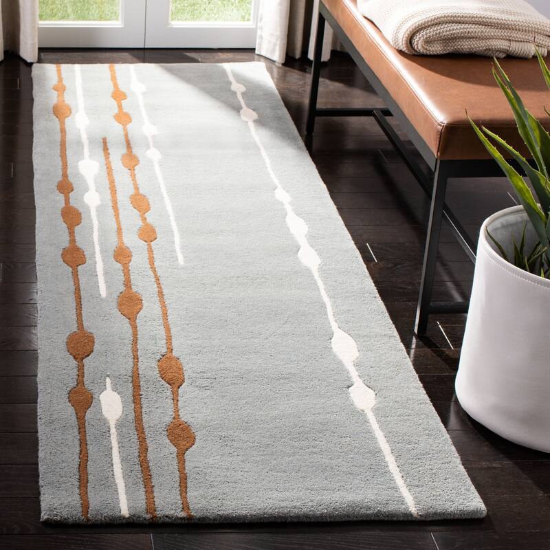 SAFAVIEH Handmade Soho Tiara Rain N.Z. Wool Rug - 2'6" x 8' Runner - Blue/Multi