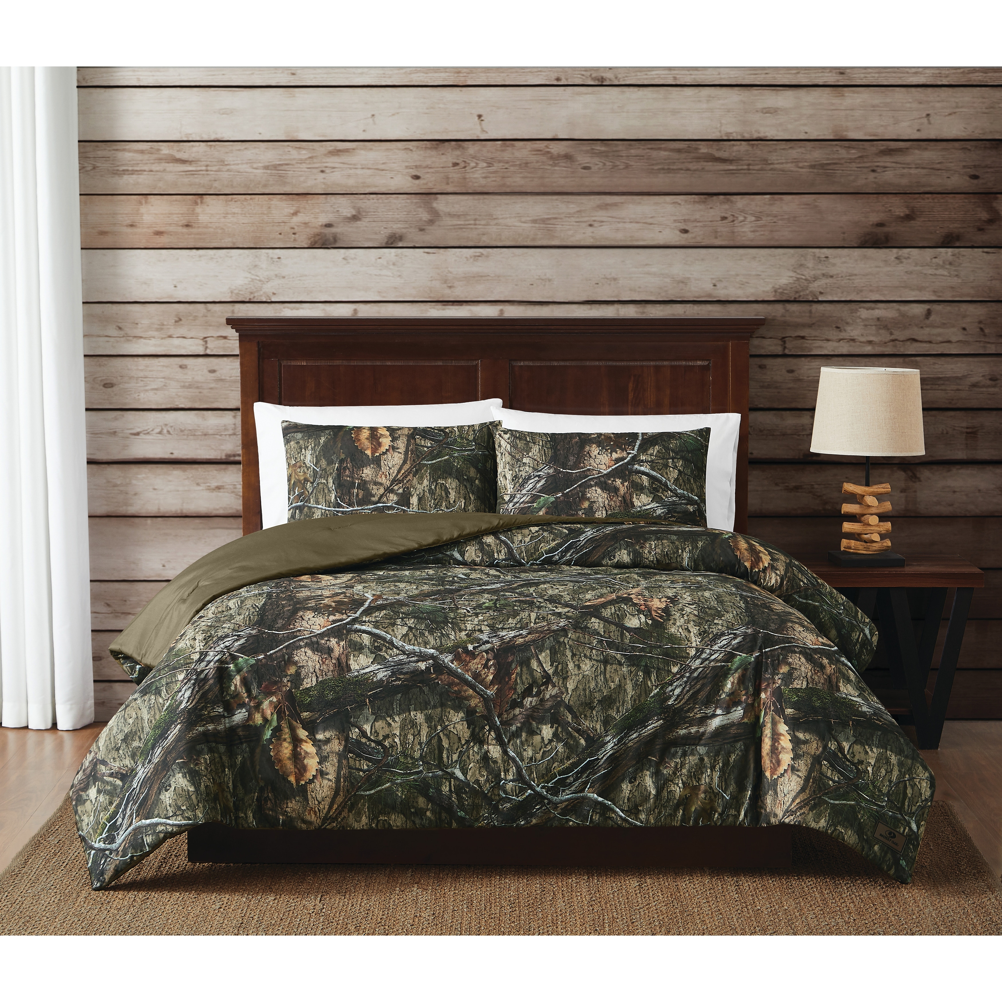 https://ak1.ostkcdn.com/images/products/is/images/direct/79668aad5401daf6e2e127ce6a4d2daf60aa7443/Mossy-Oak-Country-DNA-Comforter-Set.jpg