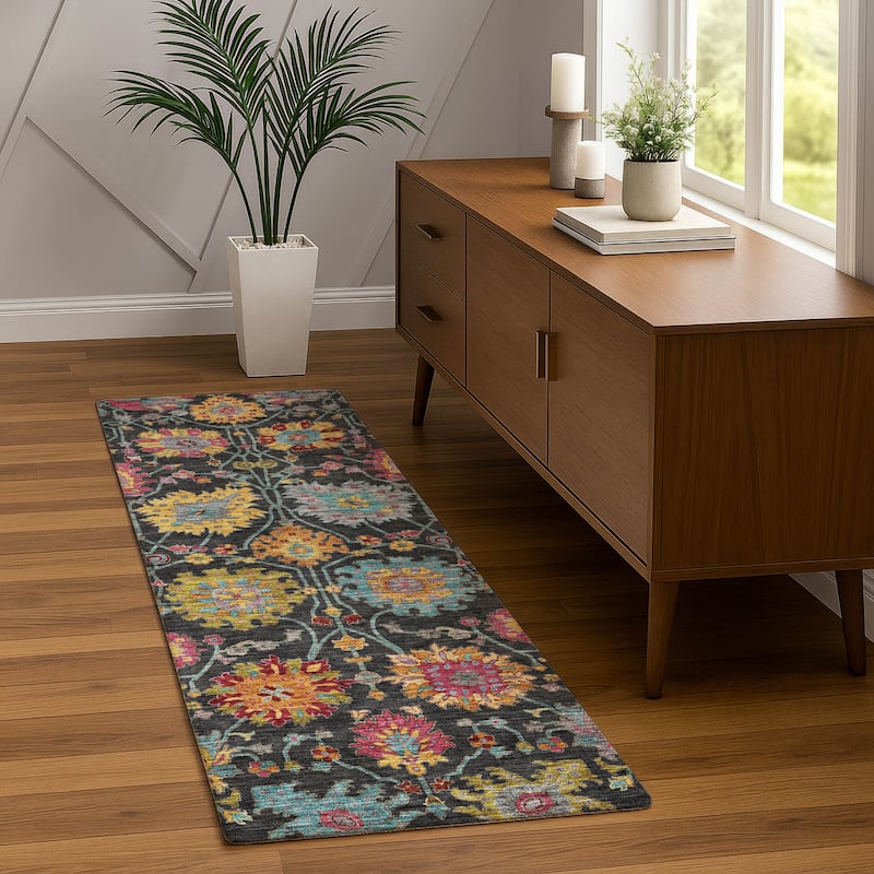 Machine Washable Indoor/ Outdoor Traditional Kashan Chantille Rug