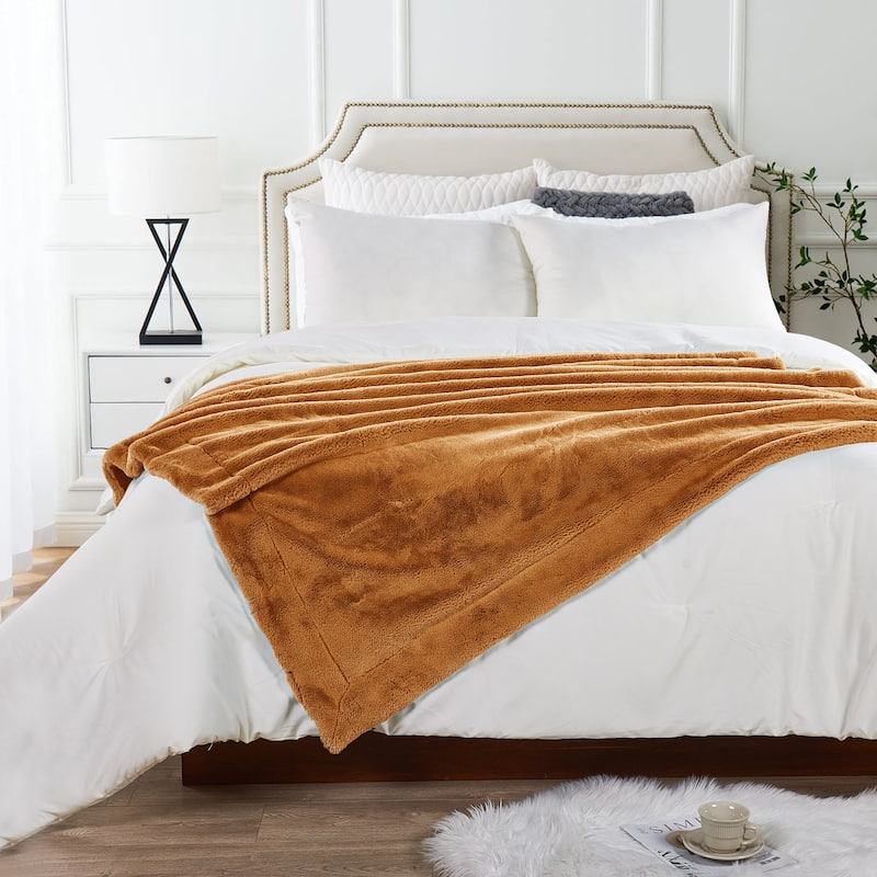 Home Soft Things FoxFauxFur Throw 50"x60"/60"x80"