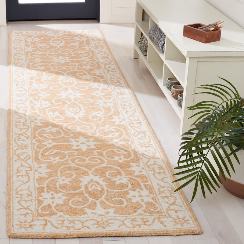 SAFAVIEH Handmade Jardin Trinchen Floral Wool Rug