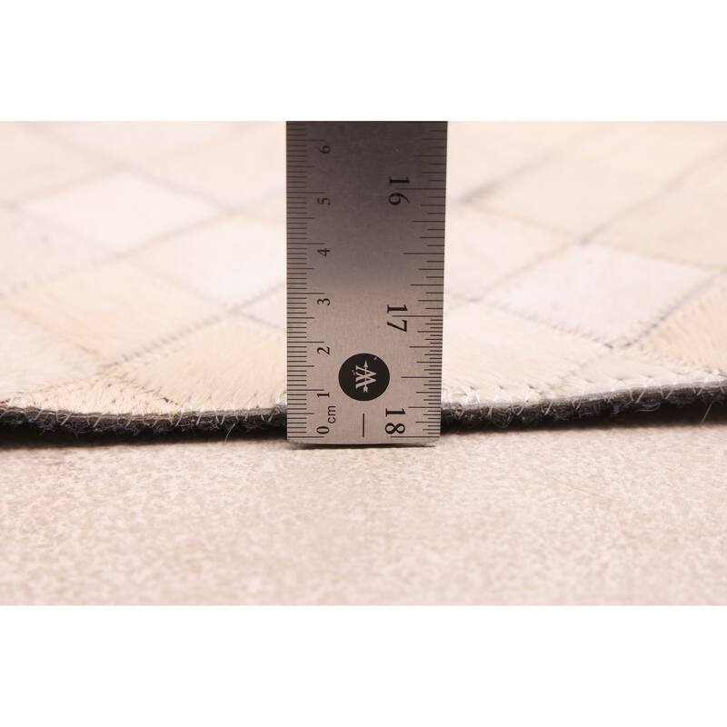 ECARPETGALLERY Handmade Cowhide Patchwork Cream Leather Rug - 8'0 x 10'0