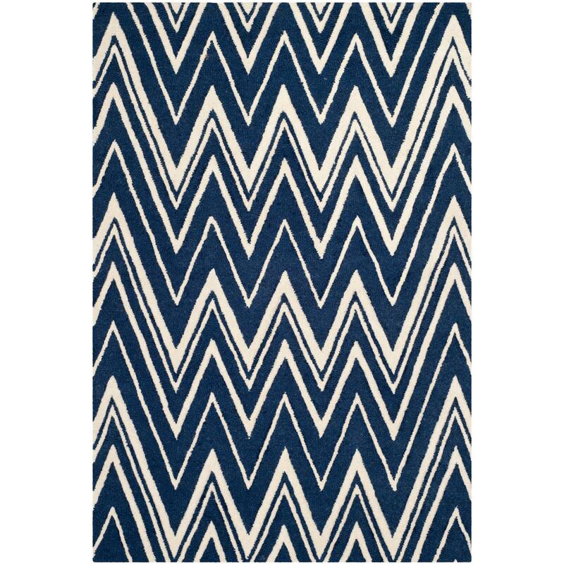 SAFAVIEH Handmade Cambridge Fumiko Modern Moroccan Wool Rug - 4' x 6' - Navy/Ivory