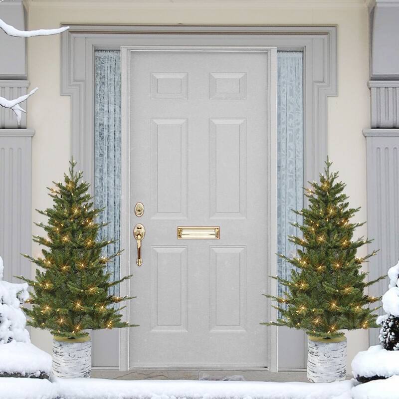 4.5' Potted Green Pine Medium Artificial Christmas Tree, Clear Lights - 4.5 Foot