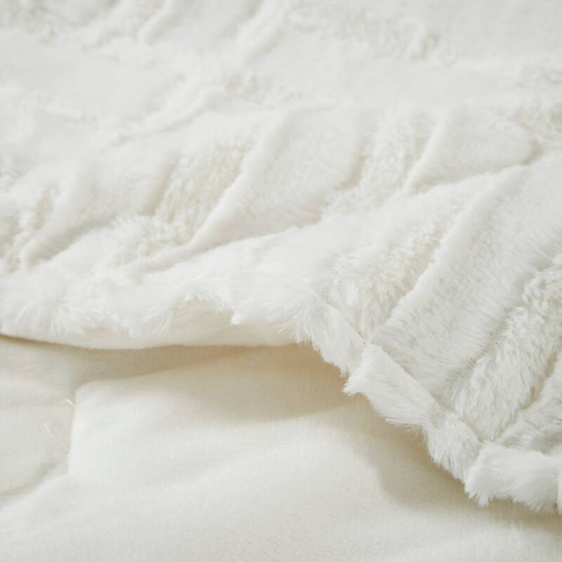 Madison Park Polar Ultra Plush Down Alternative Throw