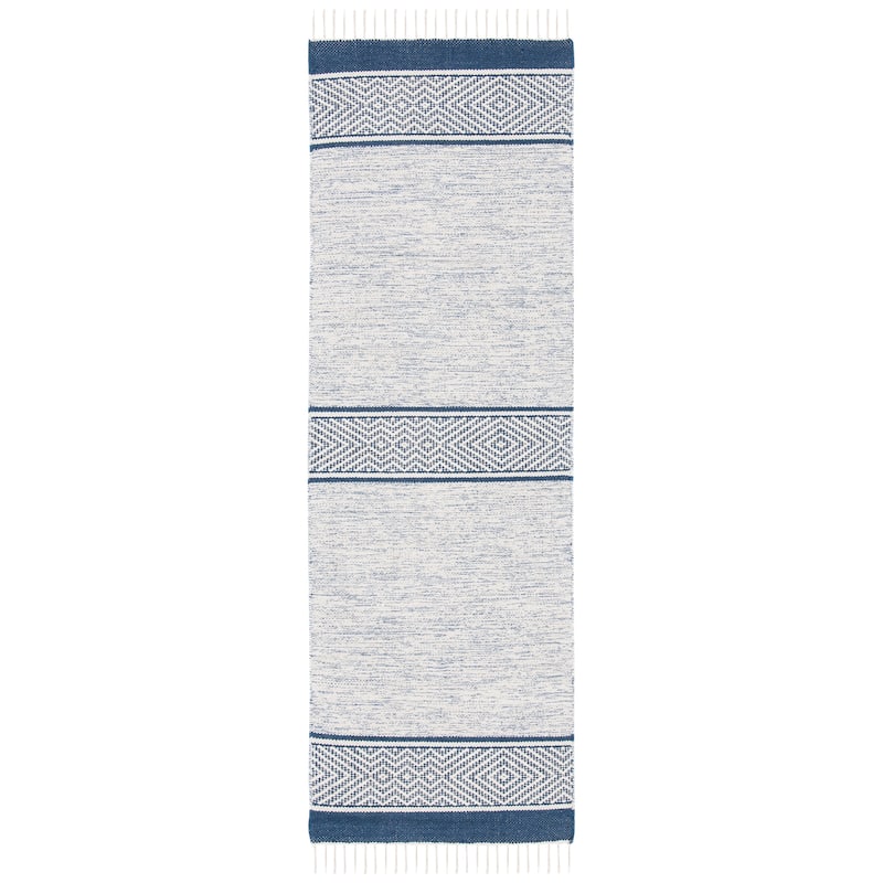 SAFAVIEH Handmade Montauk Stoja Cotton Fringe Rug - 2'3" x 7' Runner - Ivory/Navy