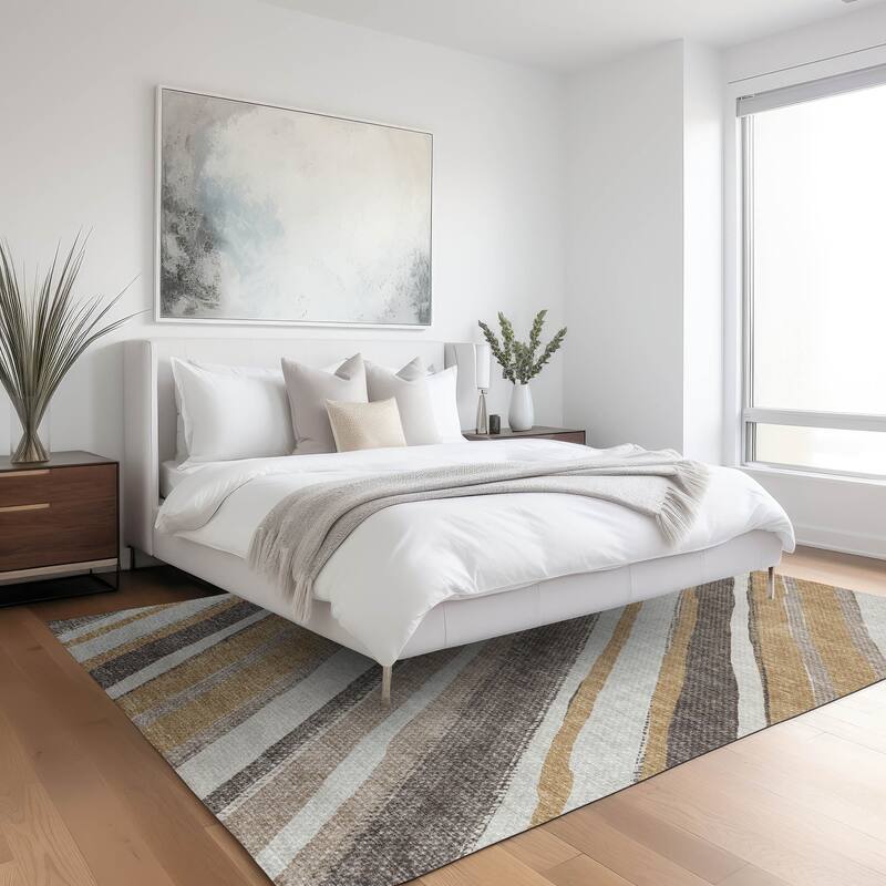 Machine Washable Indoor/ Outdoor Stripe Angles Chantille Rug