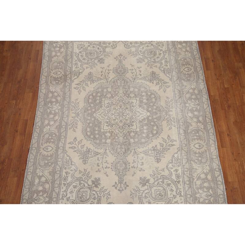 Hand Knotted Oriental 100% Wool Carpet Traditional Medallion Beige & Ivories Tabriz Area Rug - 9' 5'' X 6' 3''