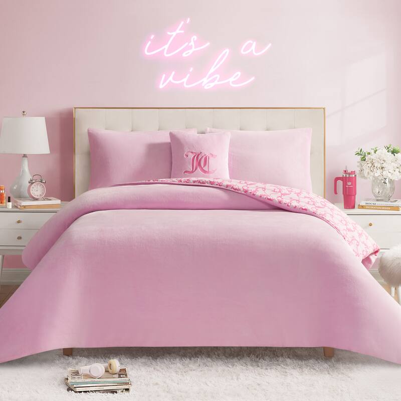 Juicy Couture Solid Plush Reversible Gothic Leopard Comforter Sets