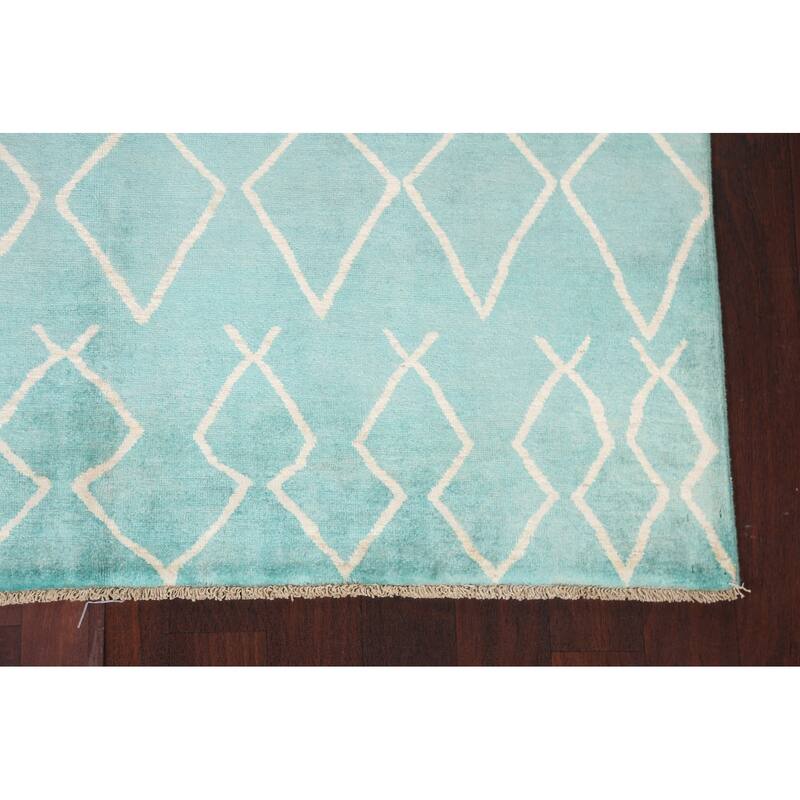 Contemporary Moroccan Vegetable Dye Area Rug Hand-knotted Wool Carpet - 5'6" x 7'9"