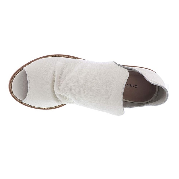 chinese laundry carlita peep toe bootie