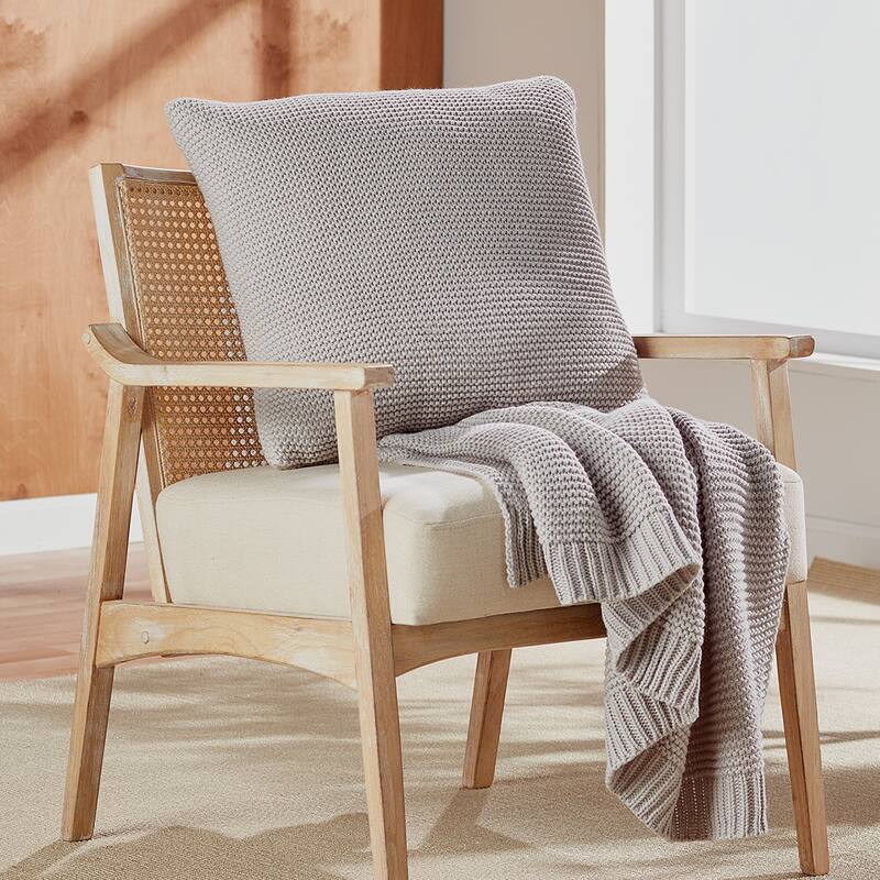 Splendid Synder 100% Acrylic Sweater Knit 50"x70" Throw Blanket