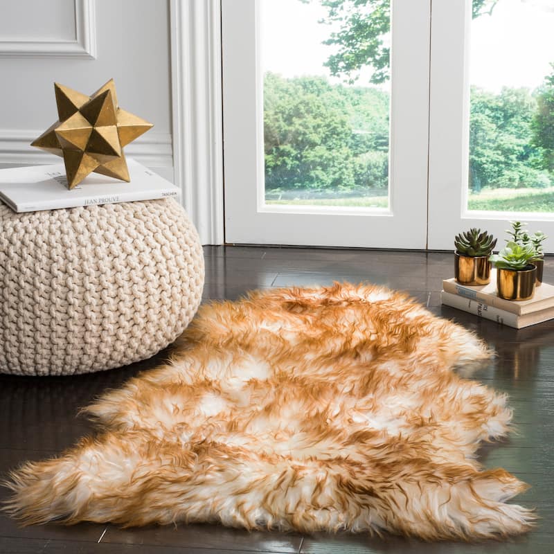SAFAVIEH Handmade Natural Sheepskin Leanca 3.4-inch Thick Rug - 2' x 3' - Off White/Coco Brown - Rectangle