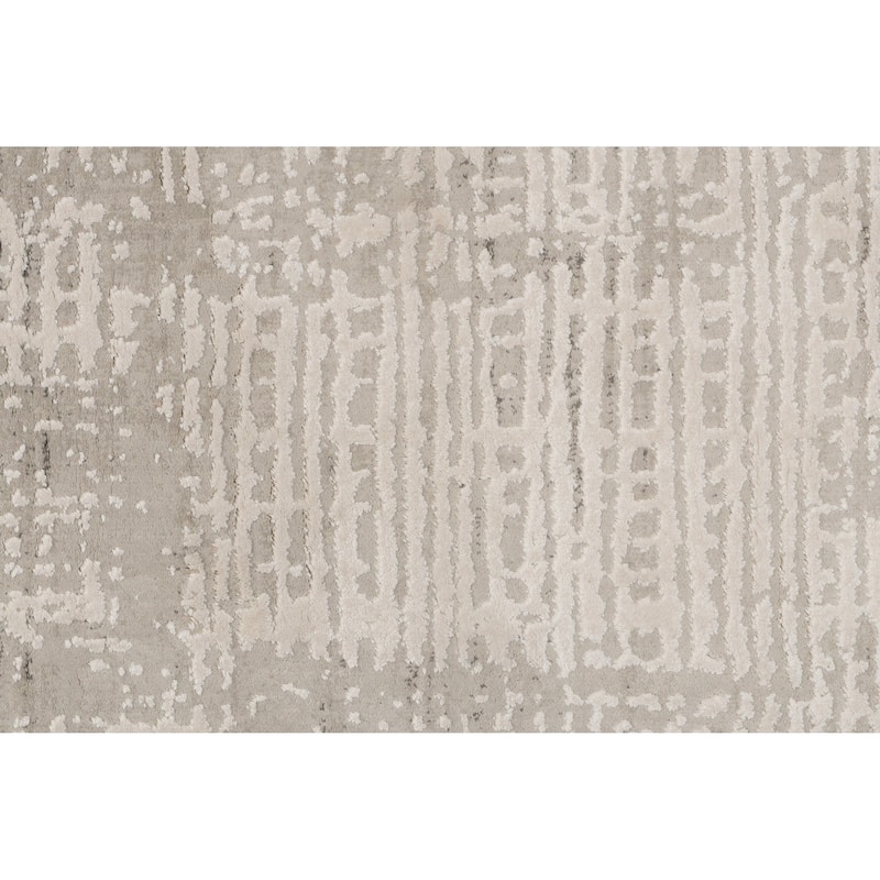 Dynamic Rugs Quartz Traditional Area Rug