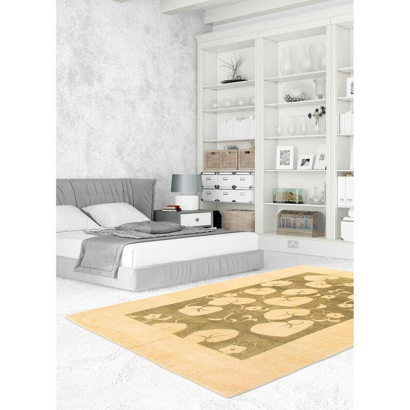 ECARPETGALLERY Hand-knotted Peshawar Ziegler Green Wool Rug - 4'2 x 6'2