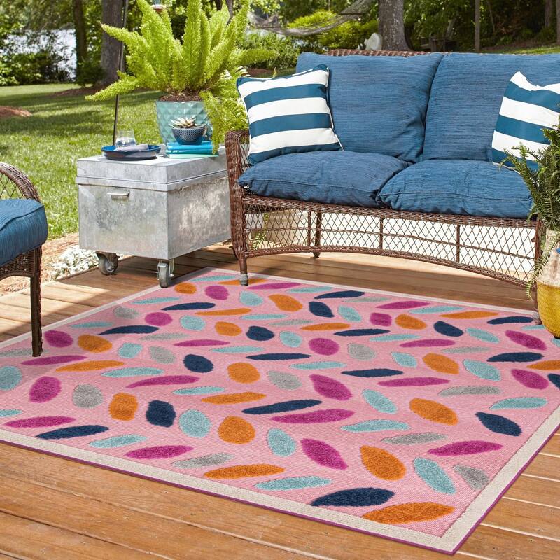 Outdoor Denver Collection Area Rug