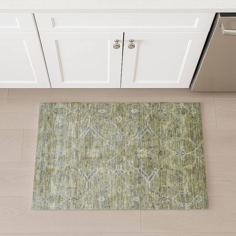 Machine Washable Indoor/ Outdoor Vintage Traditional Chantille Rug