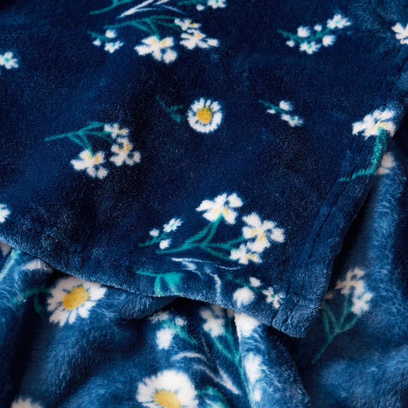 Lucky Brand Daisy Plush Throw Blanket