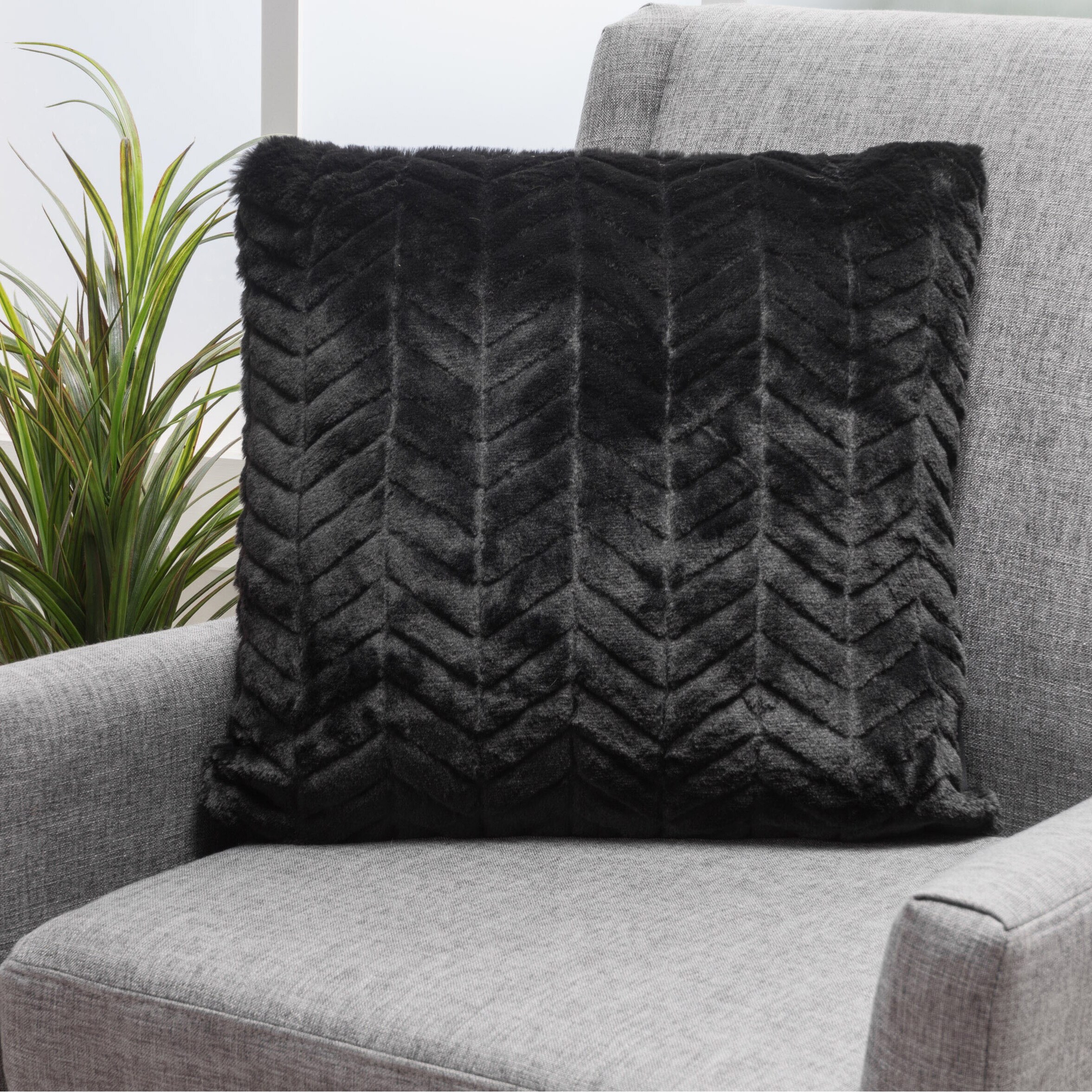 Grey Soft Stylish Home Decorative Country Club Luxury Faux Fur Filled Cushion 