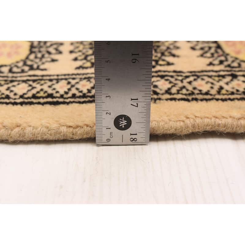 ECARPETGALLERY Hand-knotted Peshawar Bokhara Ivory Wool Rug - 2'8 x 10'6