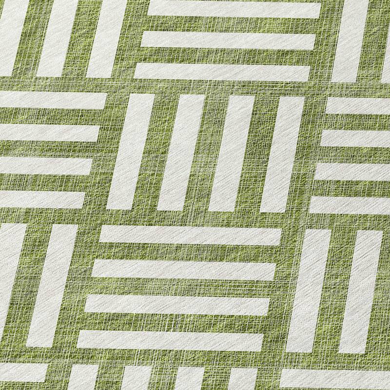 HomeRoots Geometric Transitional Rectangle Outdoor Rug