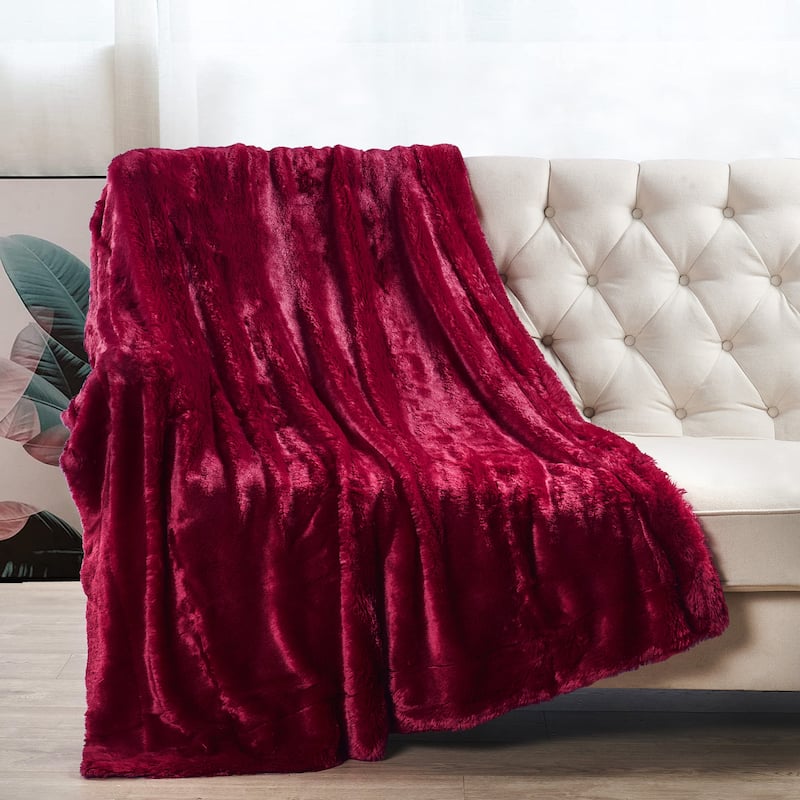 Belardo FauxFur Throw - 50" x 70" - Chili Red