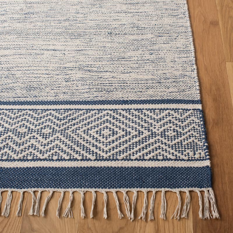 SAFAVIEH Handmade Montauk Stoja Cotton Fringe Rug