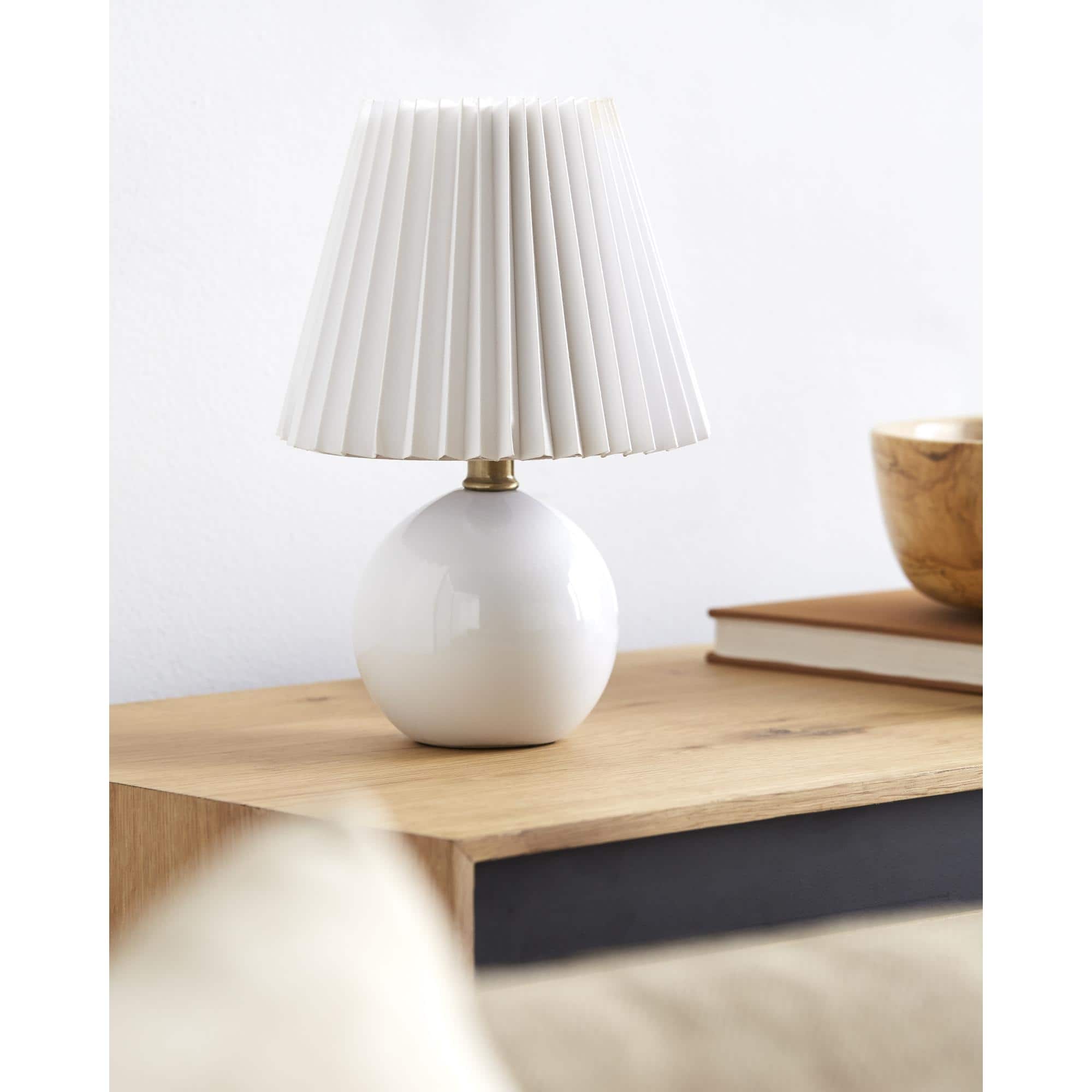 Option White