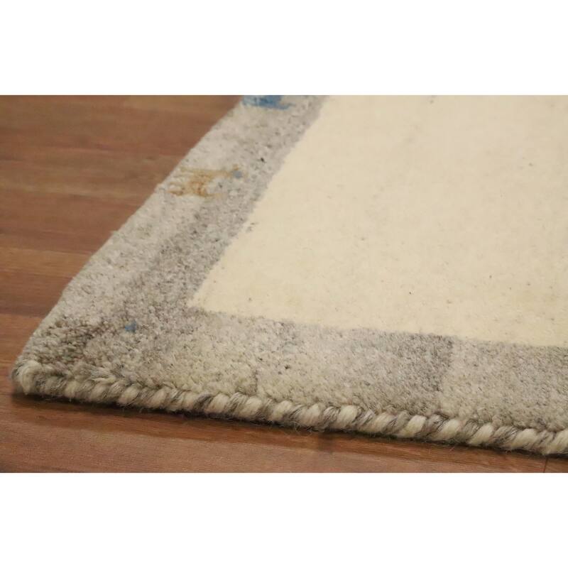 Hand Knotted Oriental 100% Wool Carpet Tribal Animal Pictorial Beige & Ivories Gabbeh Area Rug - 3' 1'' X 2' 0''