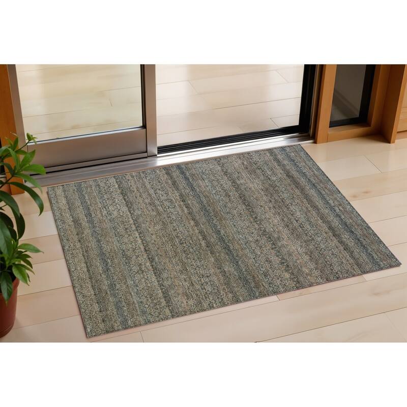 HomeRoots Striped Transitional Rectangle Outdoor Rug - 3' x 5'
