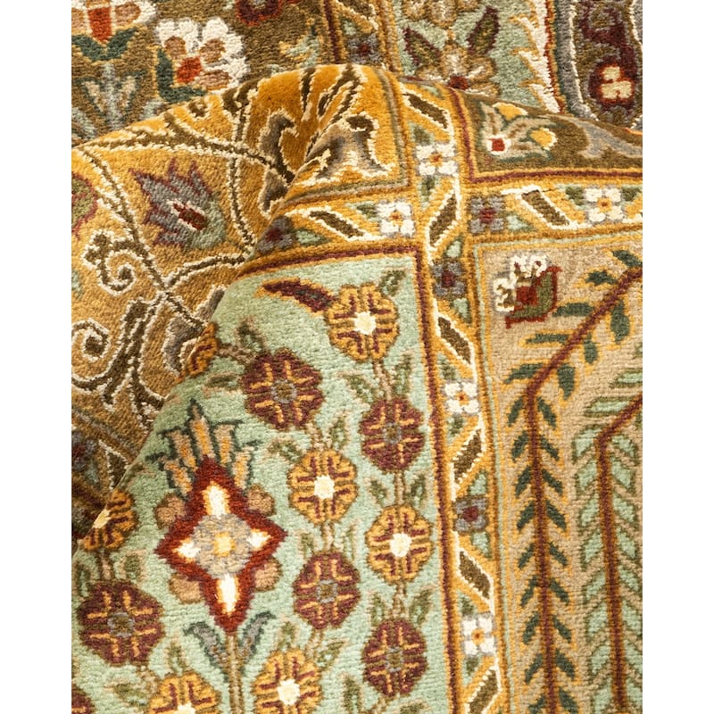 Overton Hand Knotted Wool Vintage Inspired Traditional Mogul Ivory Area Rug - 4' 3" x 6' 0"