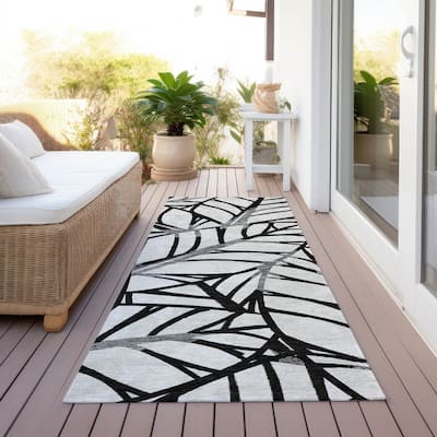 Machine Washable Indoor/ Outdoor Chantille Modern Palm Rug