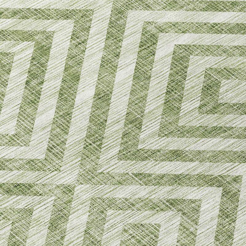 Machine Washable Indoor/ Outdoor Chantille Diamond Geo Rug