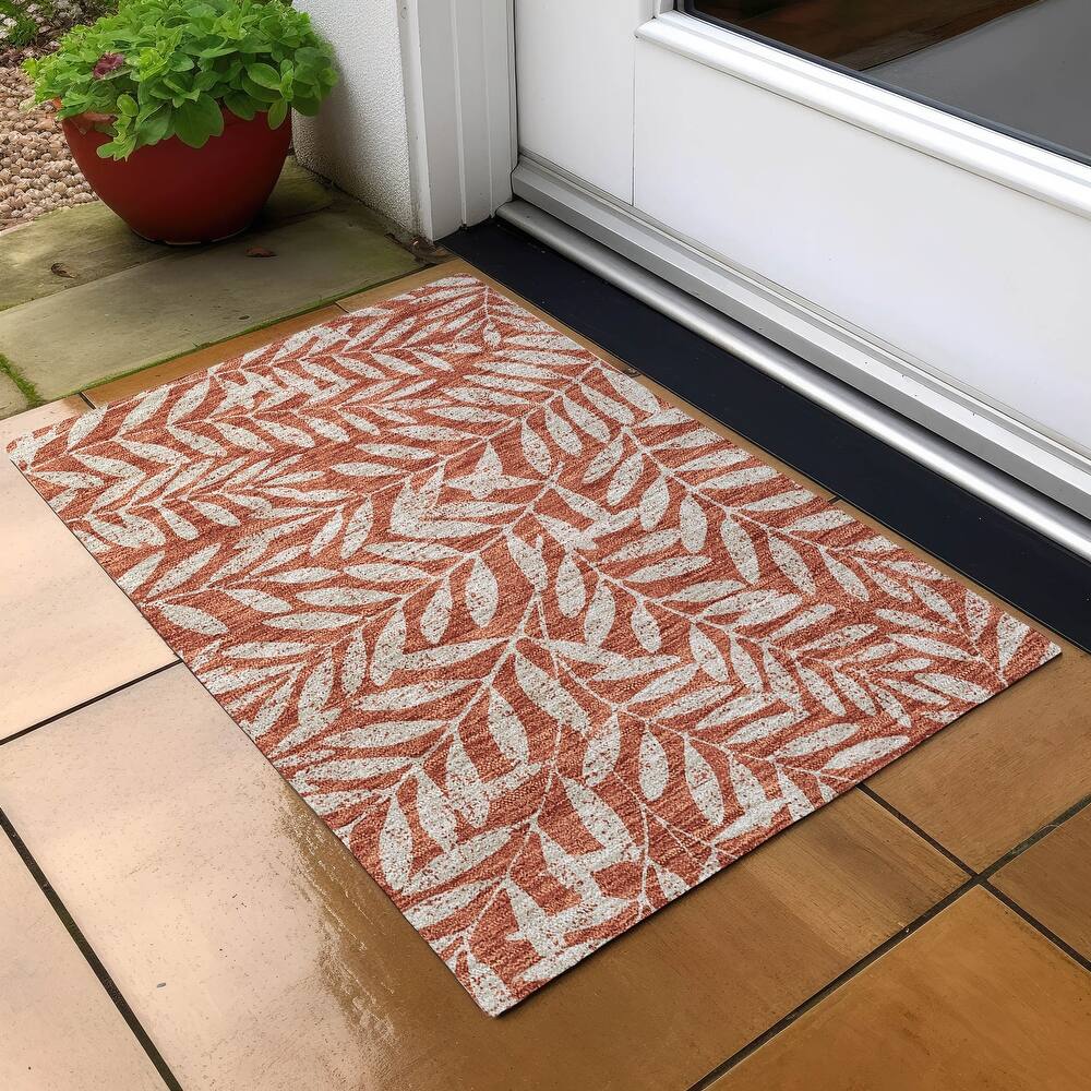 Machine Washable Indoor/ Outdoor Chantille Palm Rug
