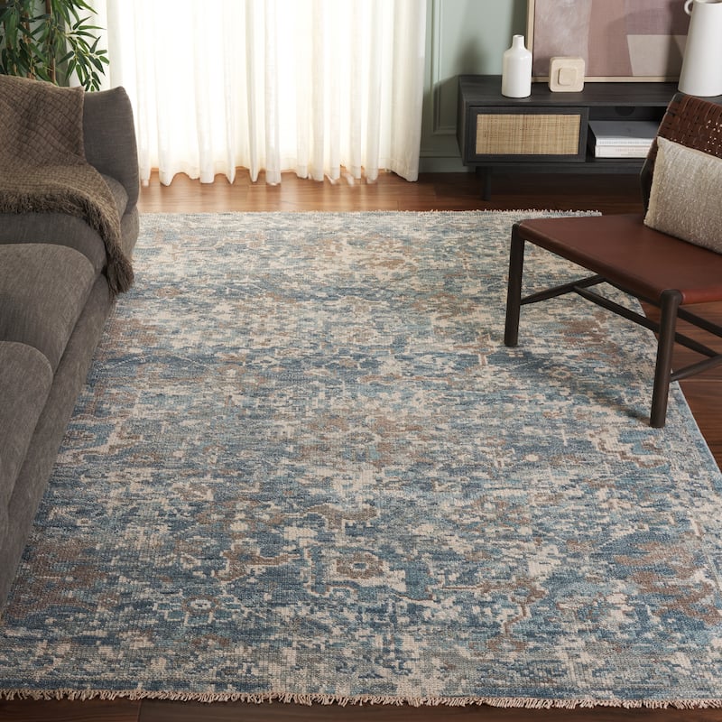 SAFAVIEH Handmade Samarkand Brianne Traditional Wool Rug - 6' x 9' - Blue/Beige