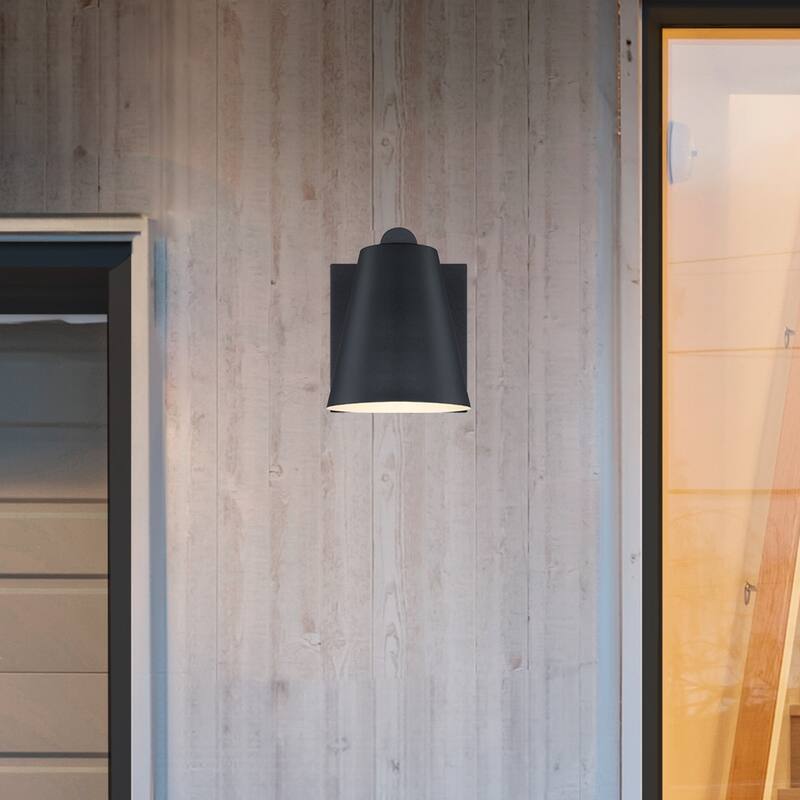 Cedar Mist Black Dark Sky Outdoor Hardwired Wall Sconce - 7.75