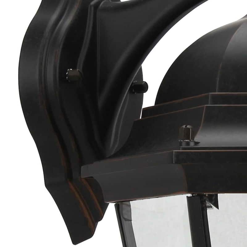 1 Light Outdoor Wall Lantern in Oil Rubbed Bronze