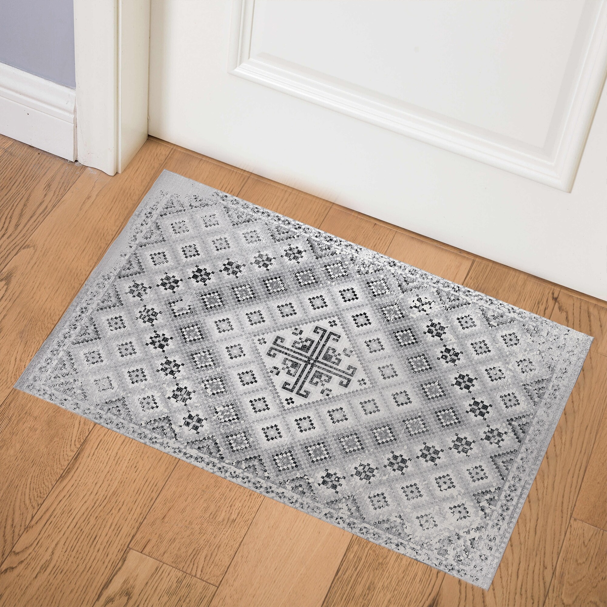 ADILAND GREY DISTRESSED Indoor Floor Mat By Kavka Designs - Bed Bath &  Beyond - 32125926