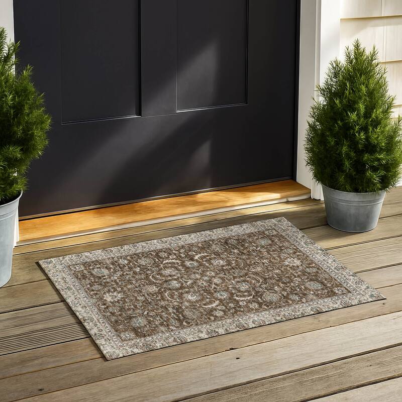 Machine Washable Indoor/ Outdoor Traditional Arvada Chantille Rug - Chocolate - 1'8" x 2'6"