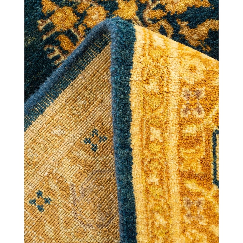 Overton Handknotted Wool Traditional Oriental Green Area Rug - 6' x 9'