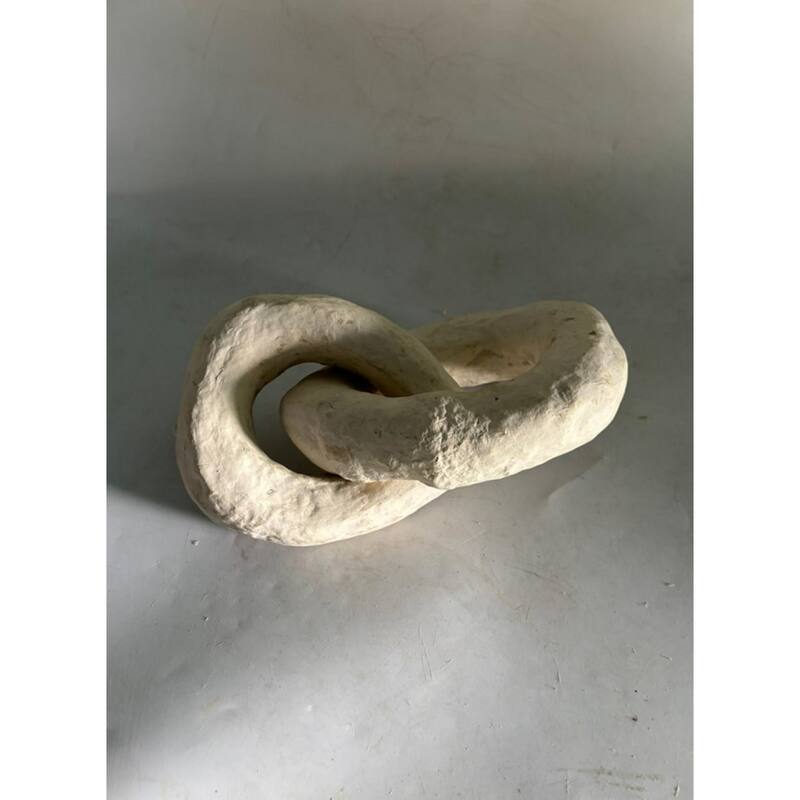 Paper Mache Linked Chain Small Wall Decoration - 8"