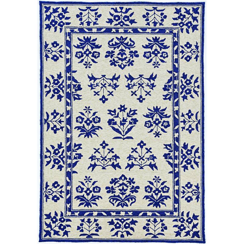 Salo Graceful Floral Weather Resistant Classic Elegance Hand-Woven Outdoor Rug - 3' x 5'